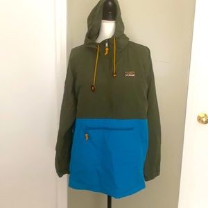 L.L. Bean Women’s Mountain Classic Anorak Size L